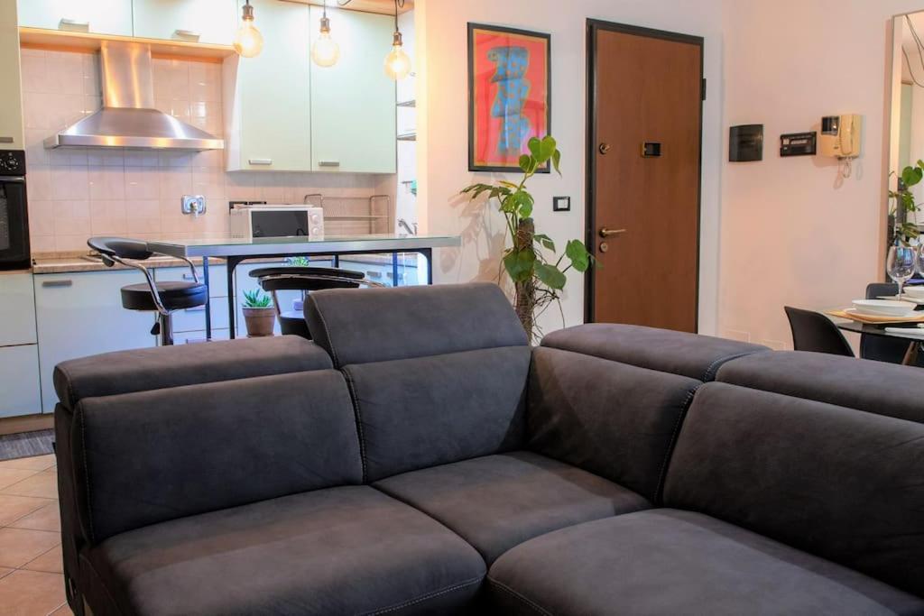 Apartament Casa Spezia - Metro Vicina, Wi-Fi Rapido & Netflix Turyn Zewnętrze zdjęcie