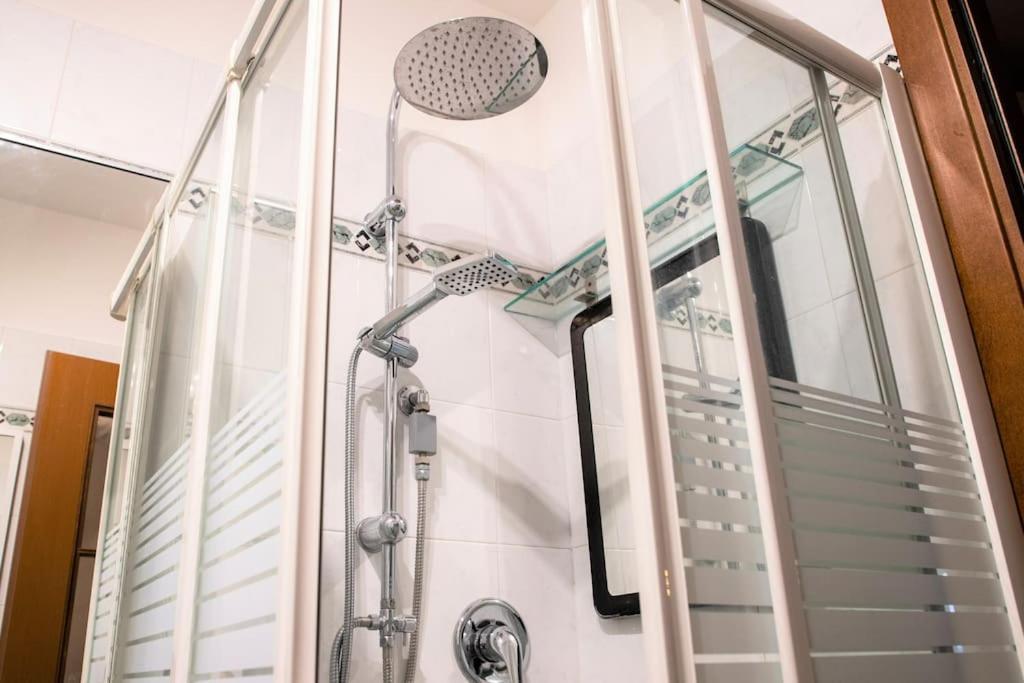 Apartament Casa Spezia - Metro Vicina, Wi-Fi Rapido & Netflix Turyn Zewnętrze zdjęcie